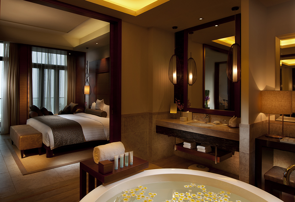 Room-Deluxe Suite_Bathroom