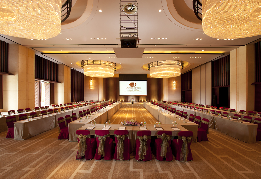 Events-Grand Ballroom_Classroom Setup