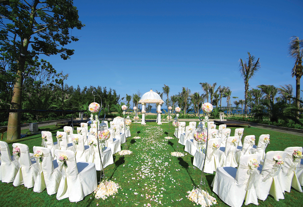 Private Lawn Wedding at Conrad Presidential Villa