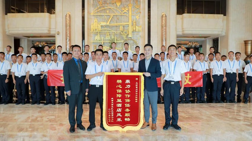 印度总理莫迪及代表团