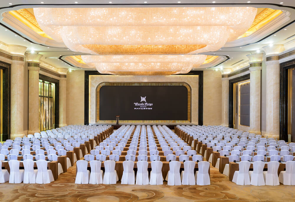 宴会厅（课桌式）