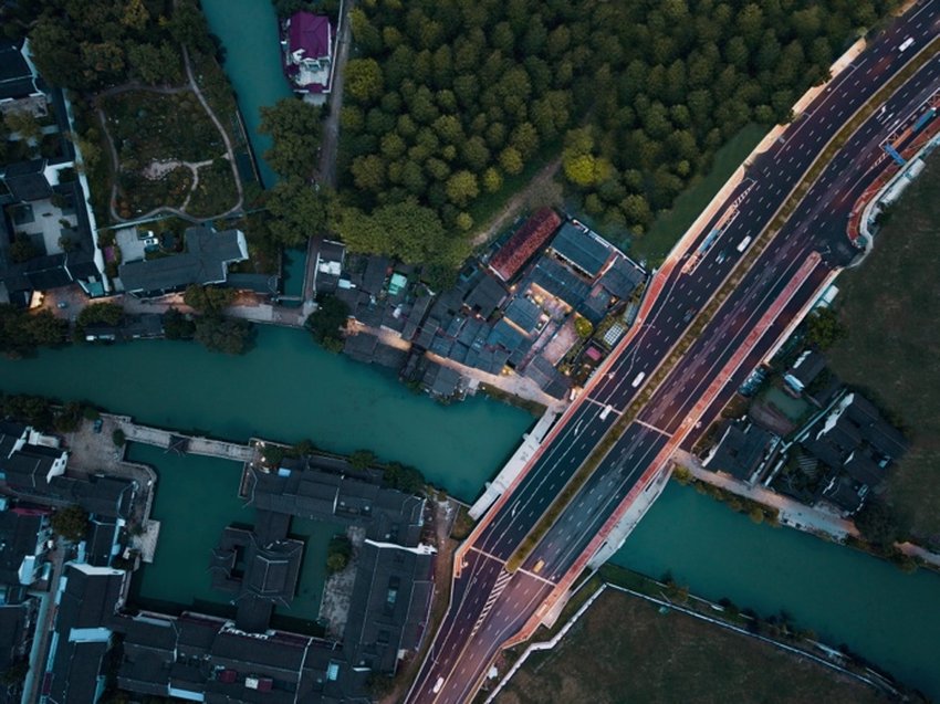苏州万达颐华府邸于虎丘山塘历史文化街区核心区域正式启幕“古建活化新生”的典范之作