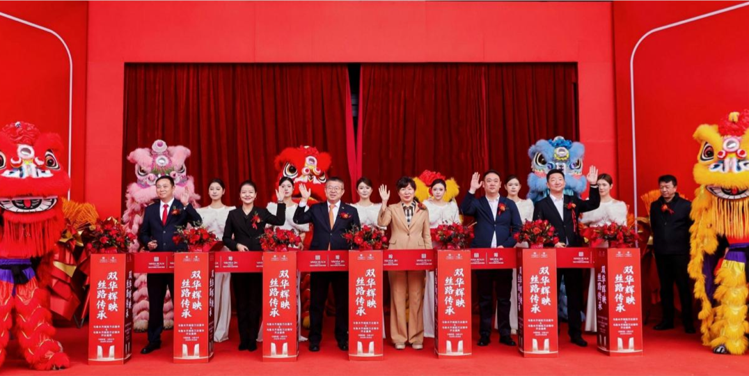 丝路传承 双华辉映 乌鲁木齐城投万达嘉华及万达锦华酒店荣耀启幕